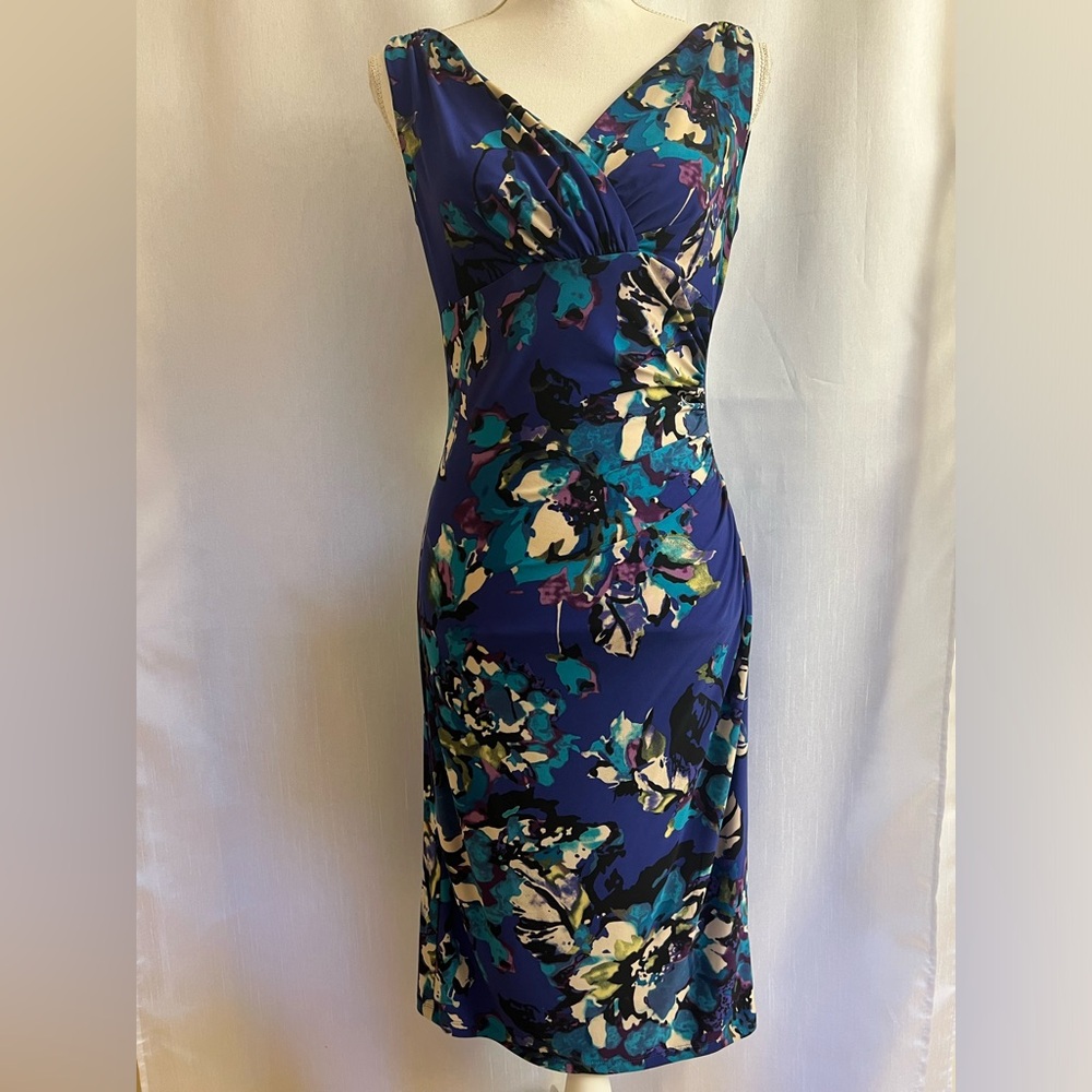 Stretchy, beautiful, V-neck, multiple colored dress